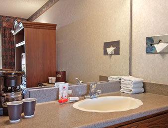 Travelodge By Wyndham Ocean Front Сансет-Бич Номер фото